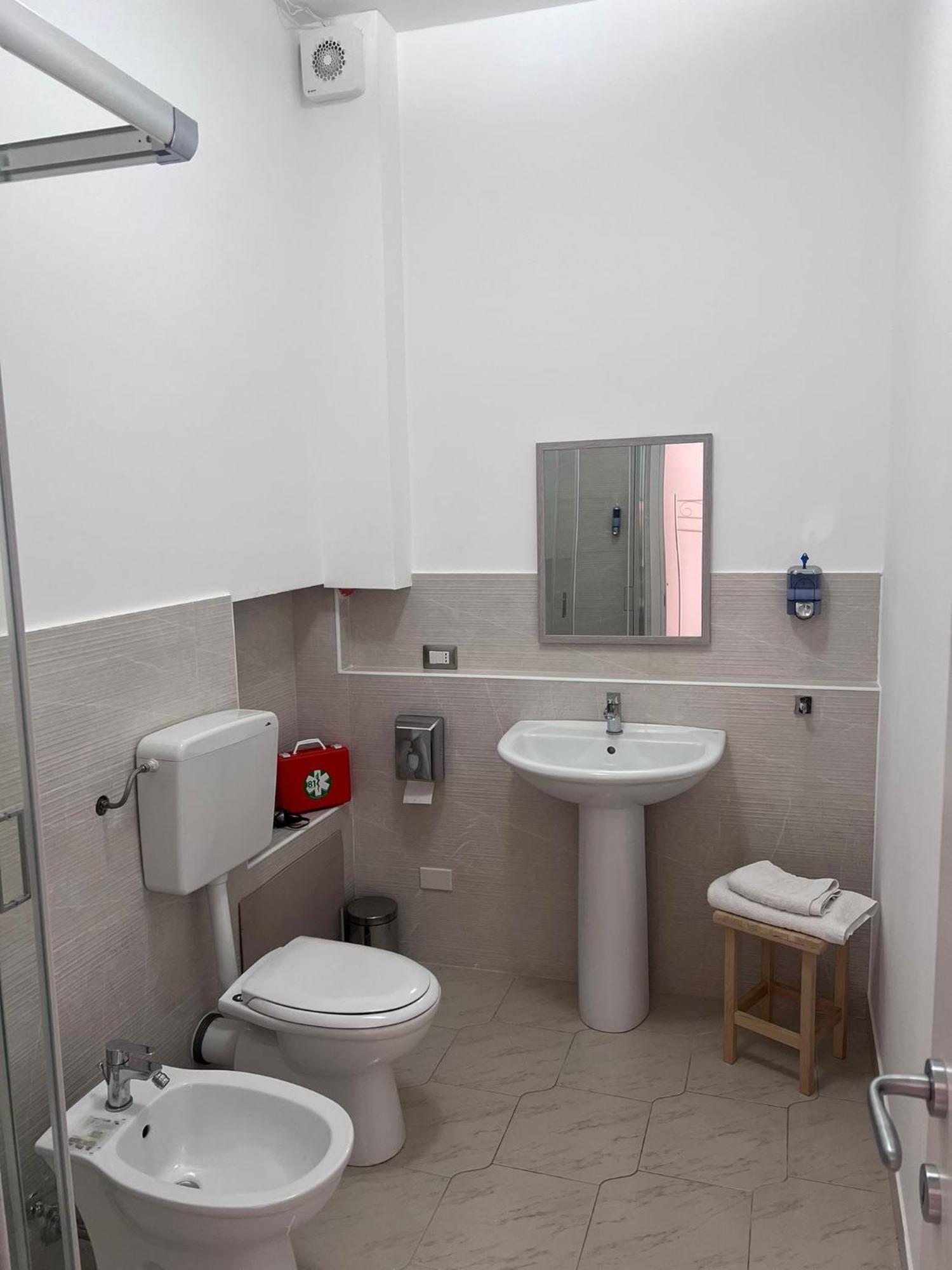 Petite Etoile Hotel Sant'Agata di Militello Luaran gambar
